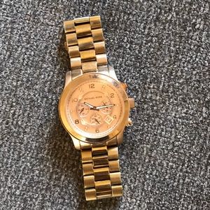 Sale!!🚨🚨Michael Kors